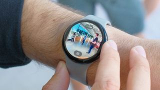 User shows Pixel Watch 3 feed from Nest camera