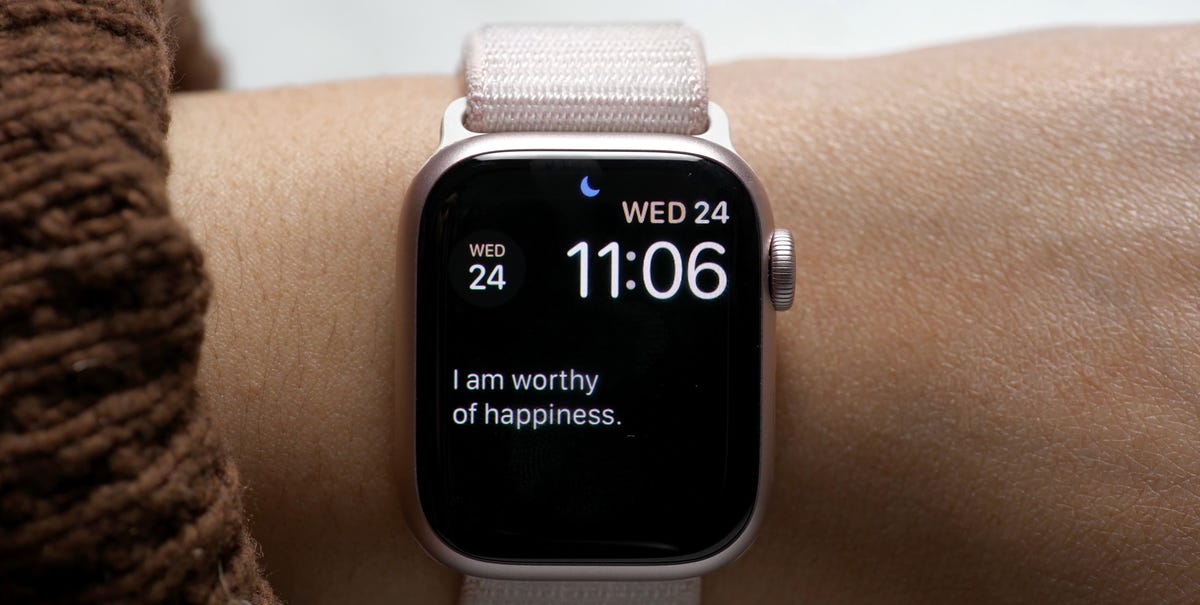 Apple Watch with the I Am app on the screen